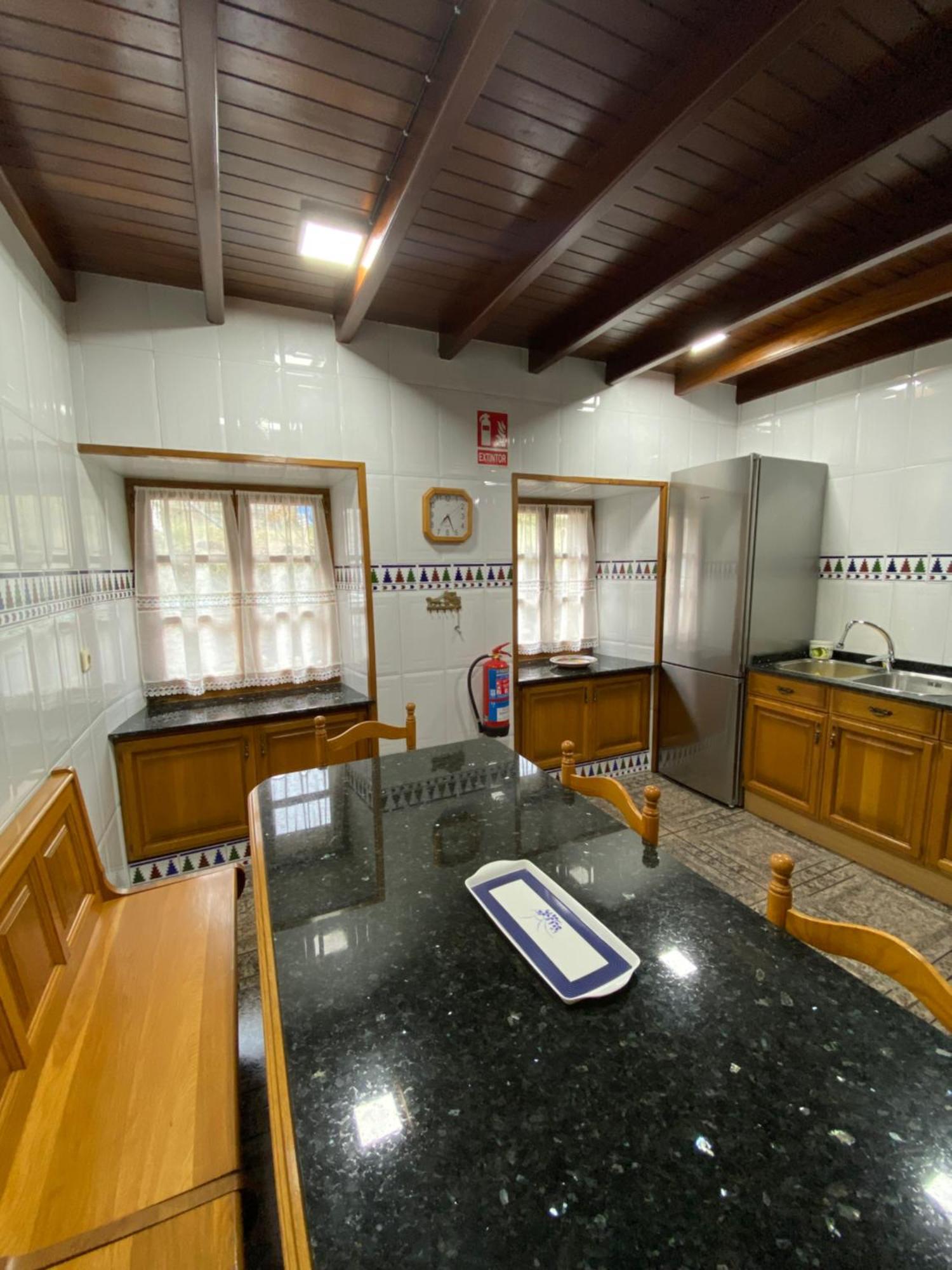 Casa Gin Tazones Villa Luaran gambar