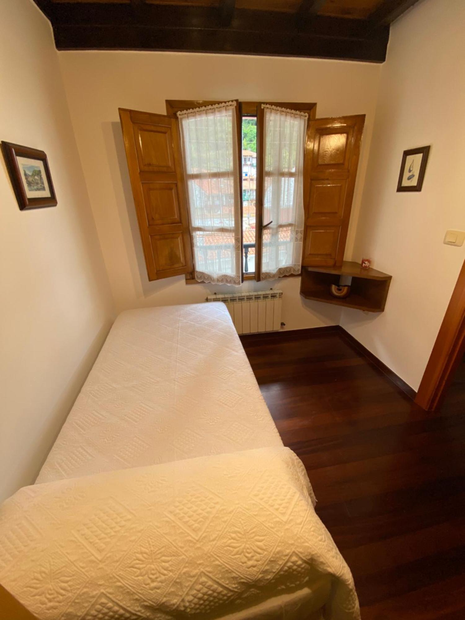 Casa Gin Tazones Villa Luaran gambar